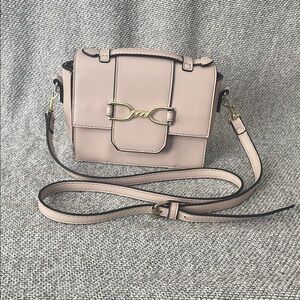 London Fog Light Pink Crossbody Bag with Gold Accents
